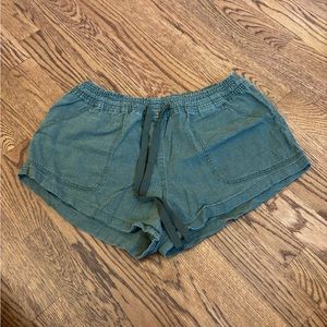 Altard State Cargo Green Shorts